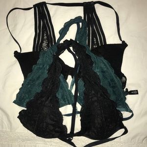 1 Victoria’s Secret Bra & 2 Aeropostale Bralettes!